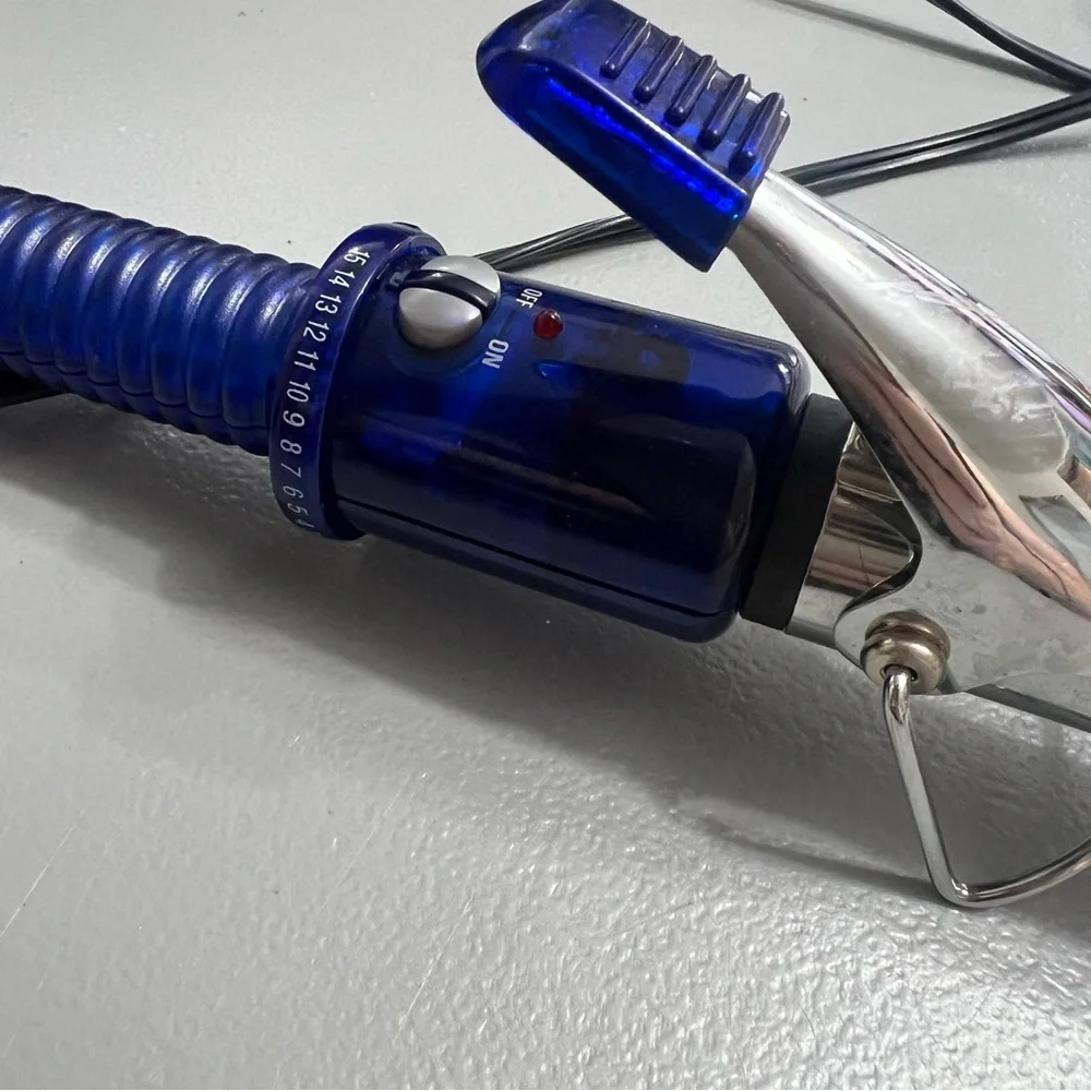 Conair Blue and Silver Curling Iron instant heat 1‎ inch